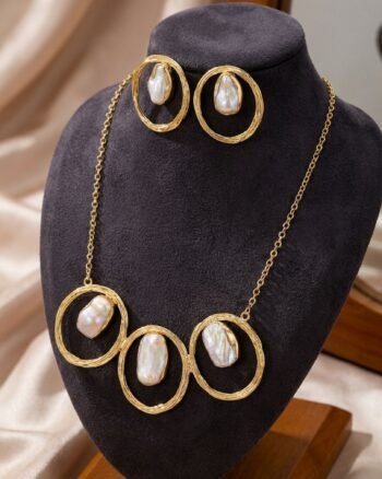 Noor Halo Pearl Necklace Set